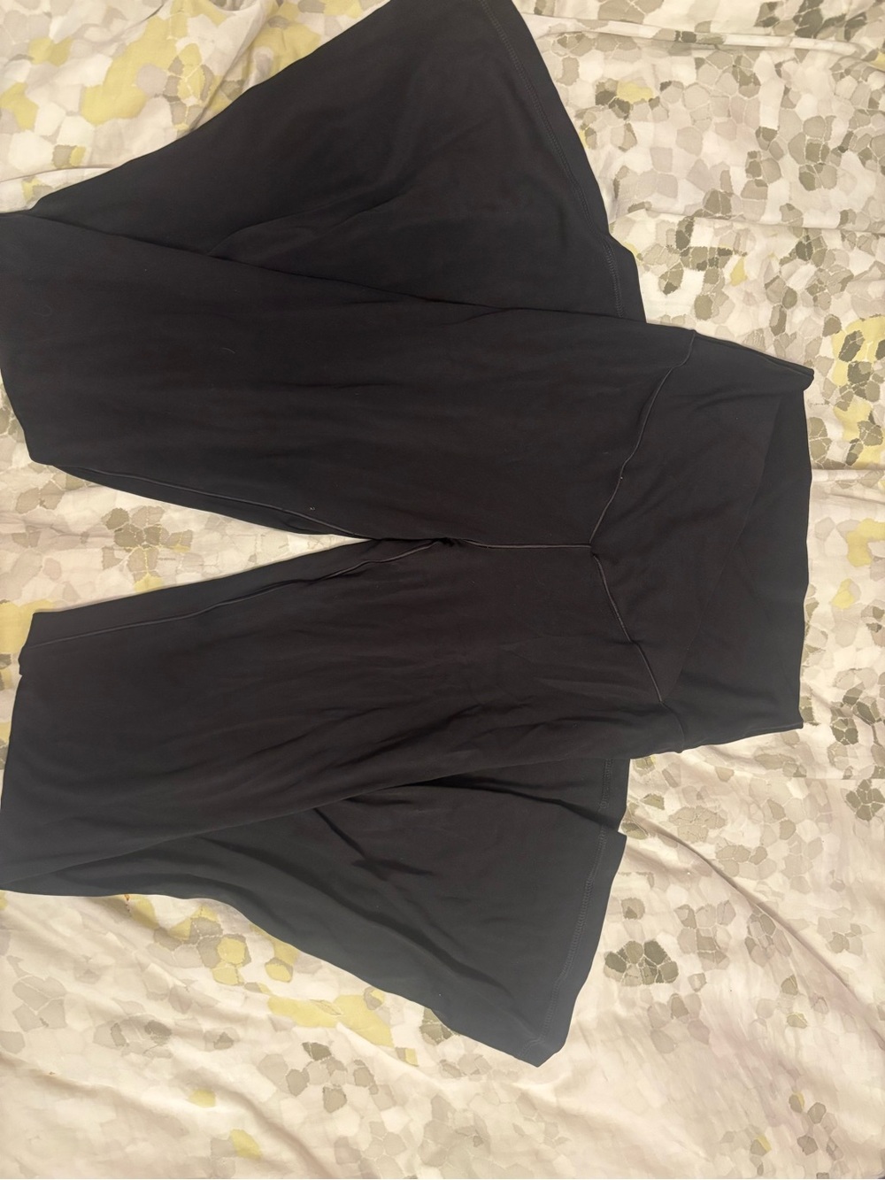 AERIE OFFLINE LARGE Black Flared Women’s Leggings -Classic Everyday Style